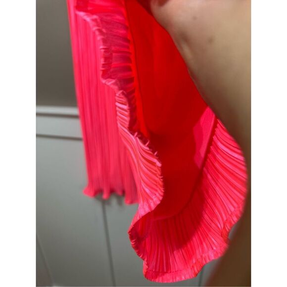 NWOT Dressed in LALA ORIGINAL Long Sleeve Electric Pink Plissé Set Women's Small - Picture 12 of 13